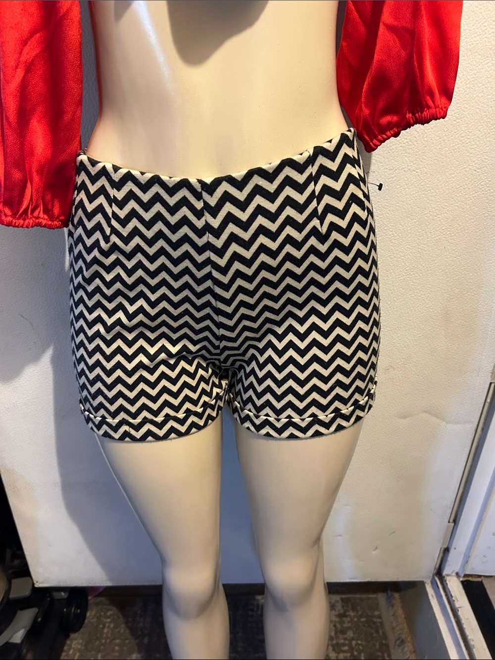 living doll Black & White Chevron Bike Shorts
